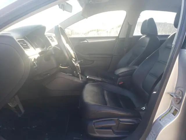 2015 VOLKSWAGEN JETTA SE  