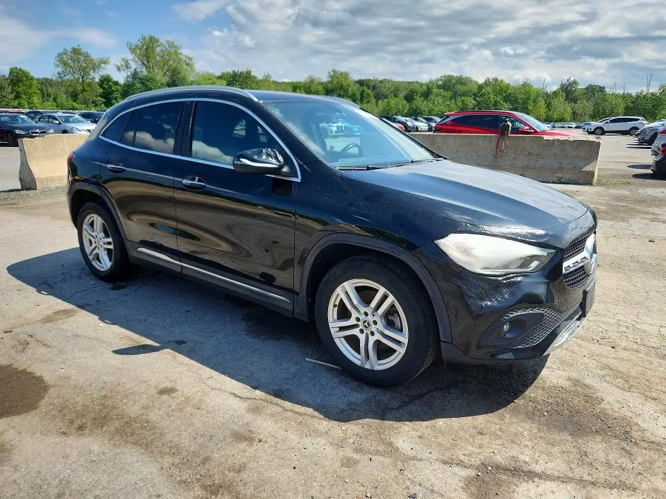 2021 MERCEDES-BENZ GLA 250 4MATIC  