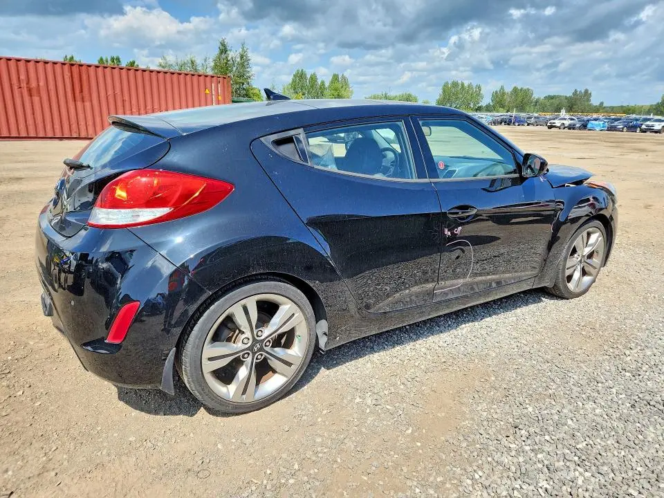 2013 HYUNDAI VELOSTER BASE  