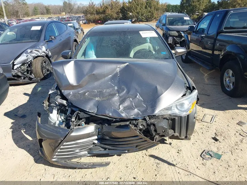 2017 TOYOTA CAMRY XLE