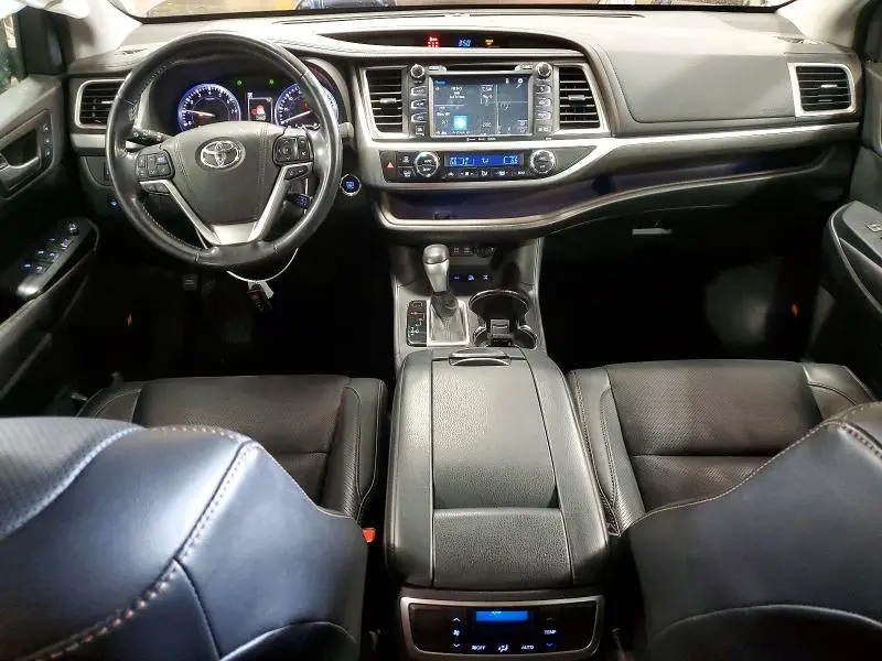 2017 TOYOTA HIGHLANDER LIMITED  