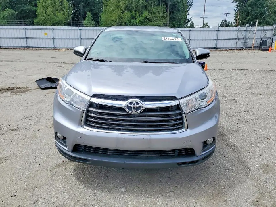 2016 TOYOTA HIGHLANDER LE PLUS  