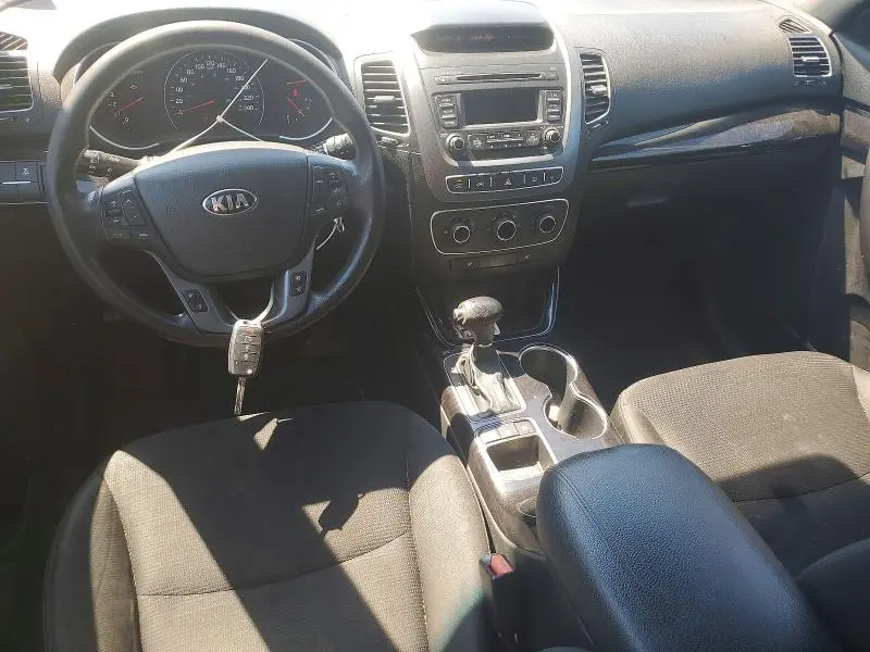 2015 KIA SORENTO LX  