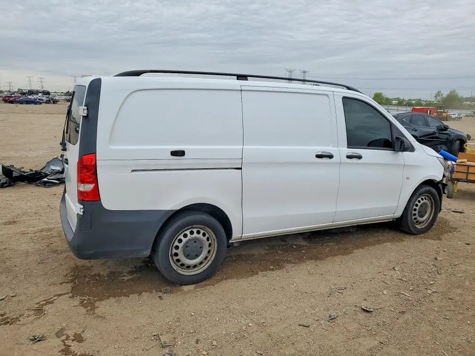 2016 MERCEDES-BENZ METRIS   