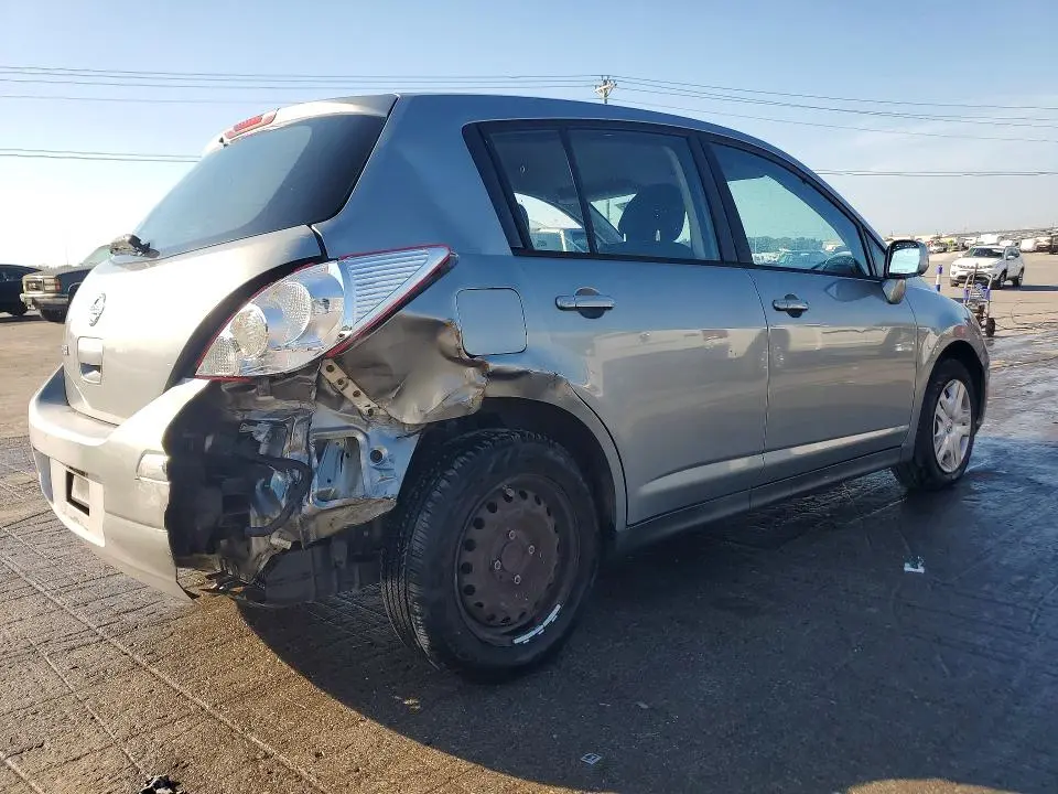 2011 NISSAN VERSA 1.8 S  