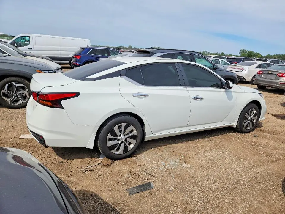 2019 NISSAN ALTIMA S  