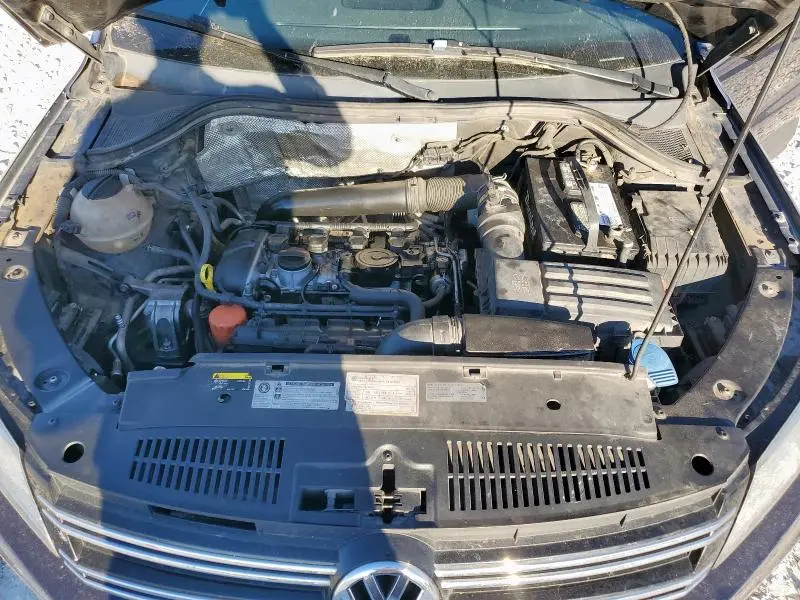 2014 VOLKSWAGEN TIGUAN S  