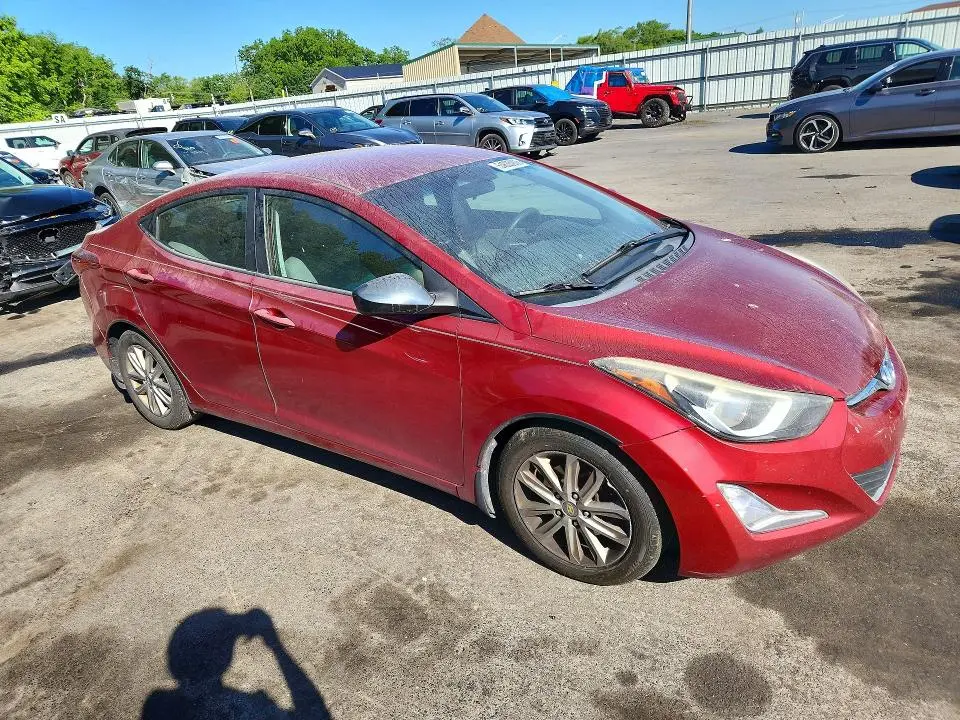 2016 HYUNDAI ELANTRA SE  