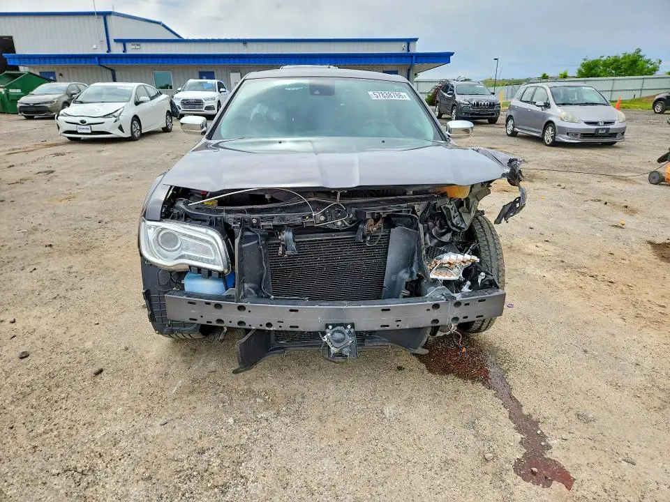 2018 CHRYSLER 300 LIMITED  