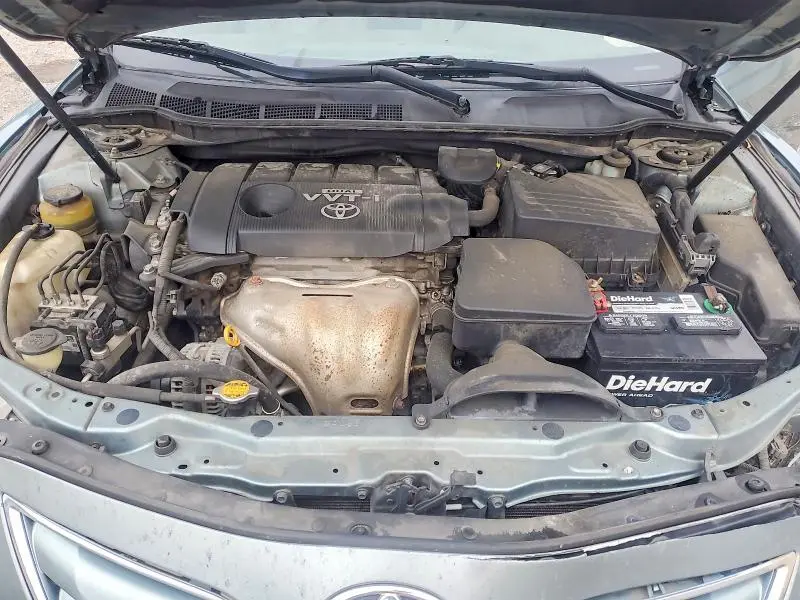 2010 TOYOTA CAMRY LE  