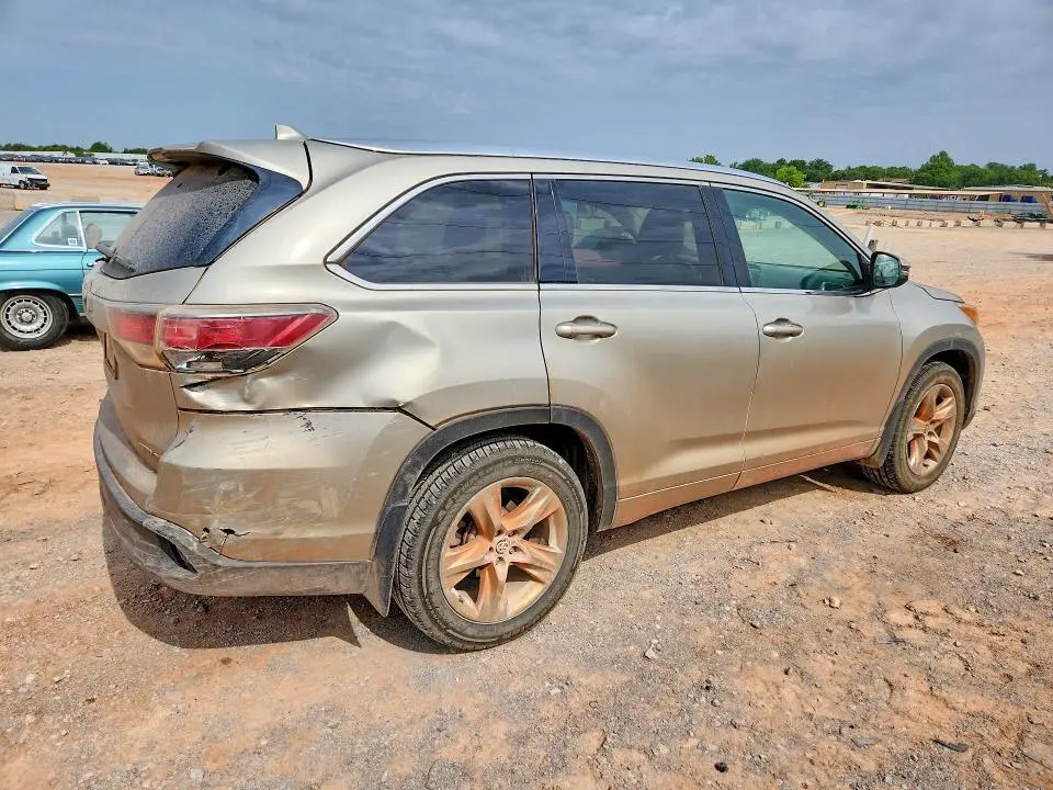 2016 TOYOTA HIGHLANDER LIMITED PLATINUM  