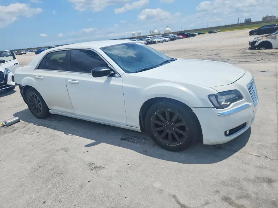 2012 CHRYSLER 300 LIMITED  