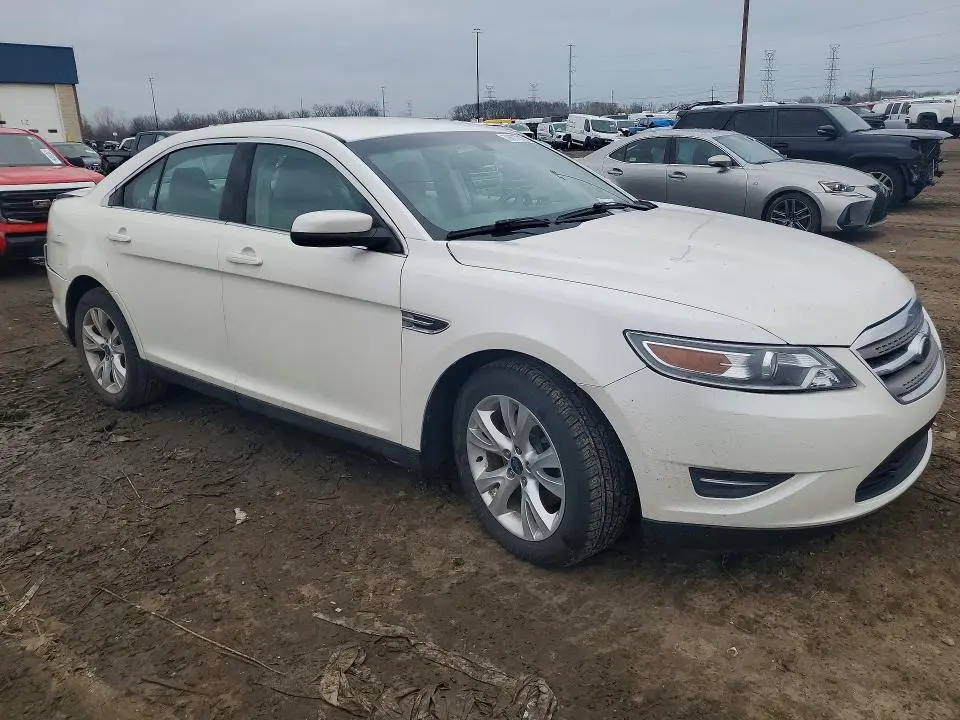2010 FORD TAURUS SEL  
