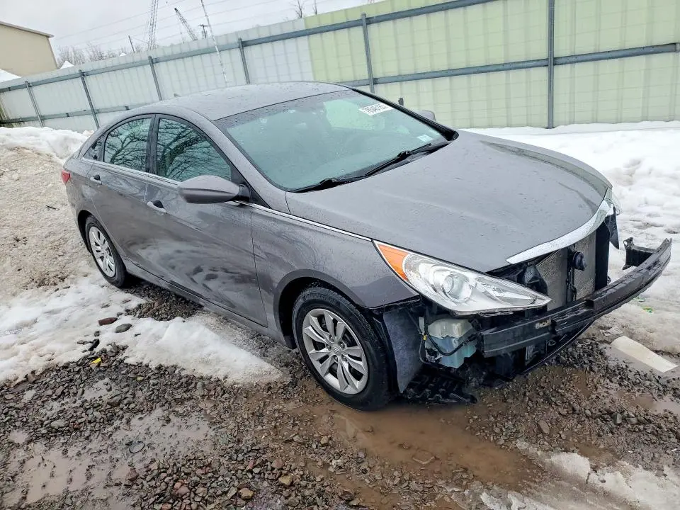 2011 HYUNDAI SONATA GLS  