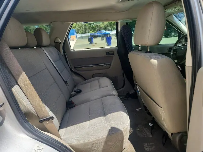 2011 FORD ESCAPE XLT  