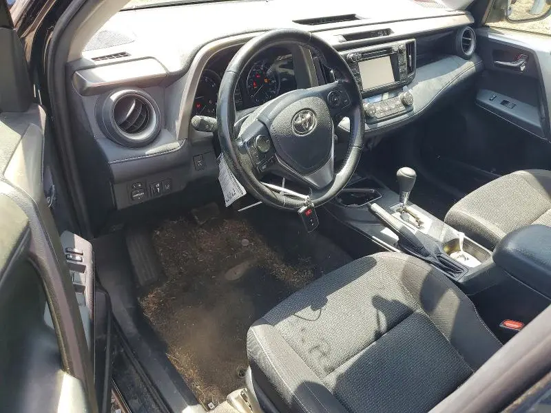 2018 TOYOTA RAV4 XLE  