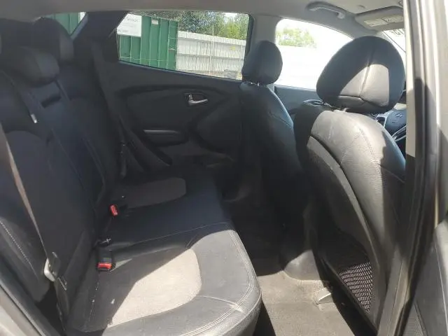 2010 HYUNDAI TUCSON GLS  