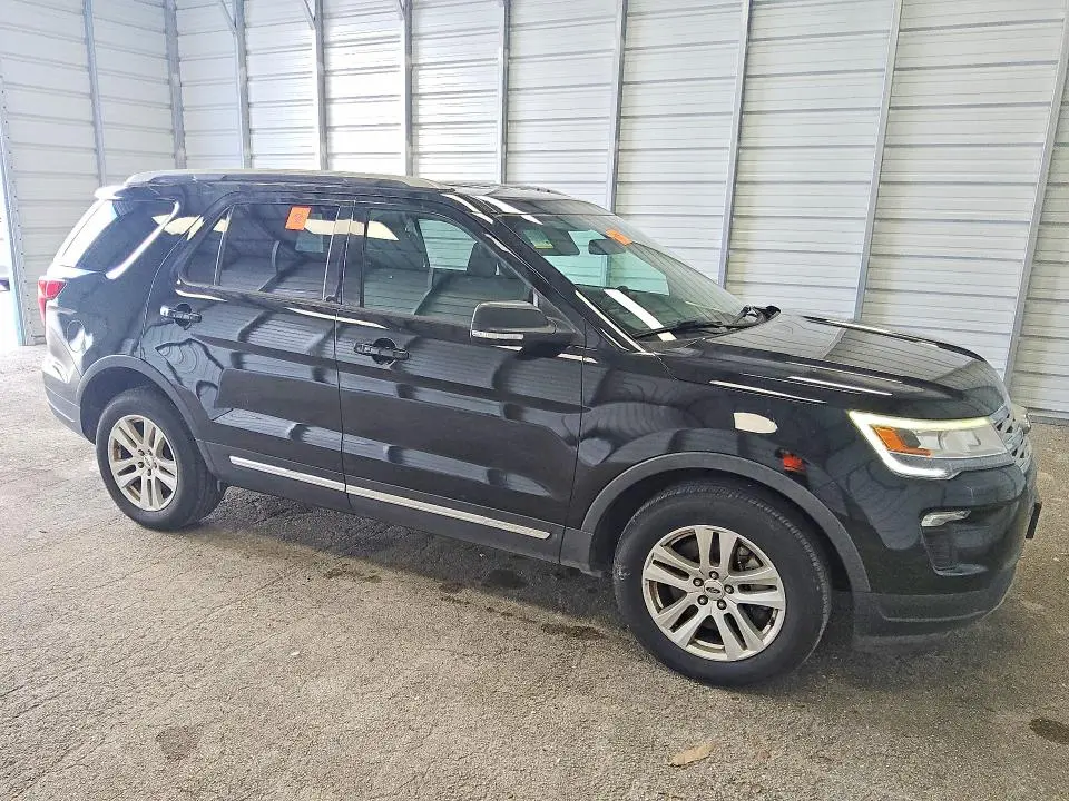 2019 FORD EXPLORER XLT  