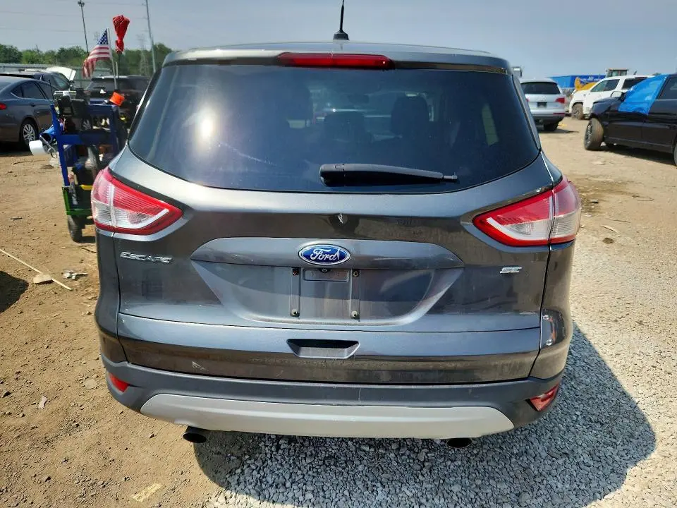 2015 FORD ESCAPE SE  