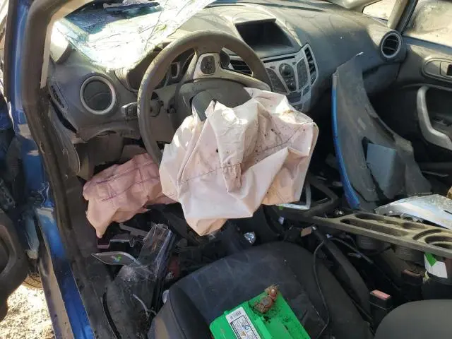 2011 FORD FIESTA SE  