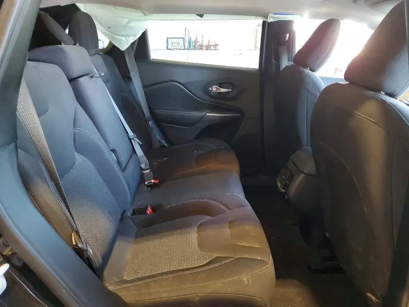 2021 JEEP CHEROKEE LATITUDE  