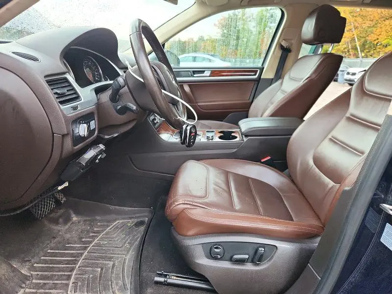 2014 VOLKSWAGEN TOUAREG V6 TDI  