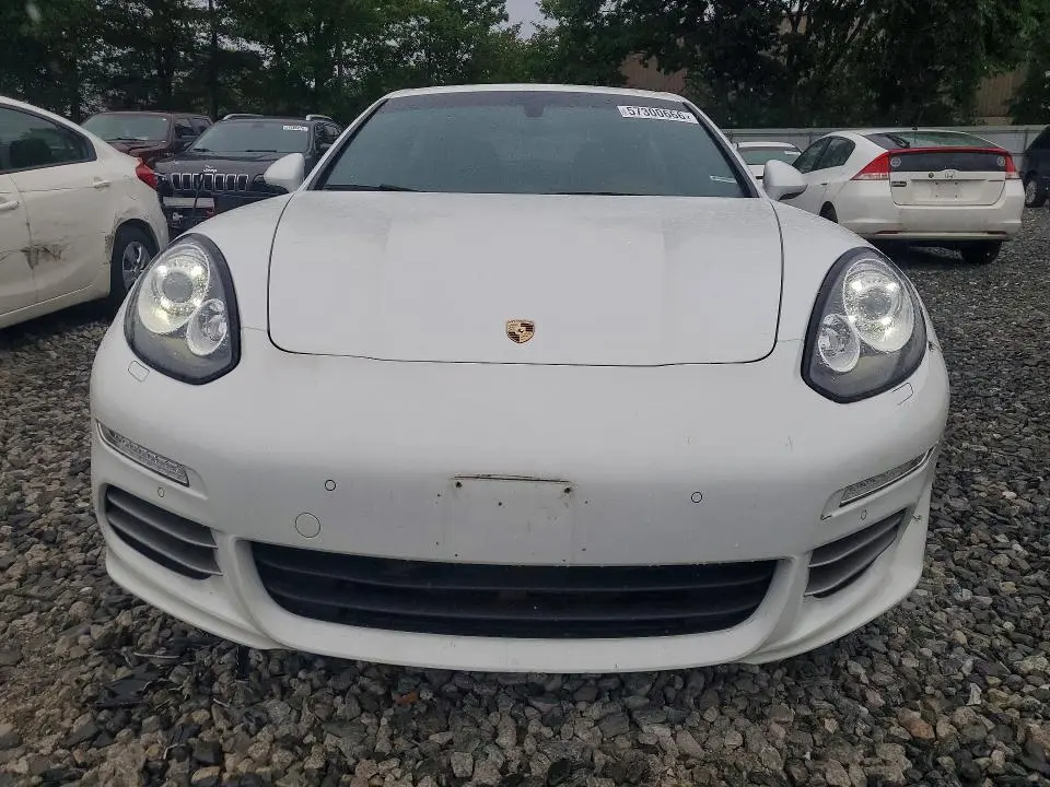 2016 PORSCHE PANAMERA 2  