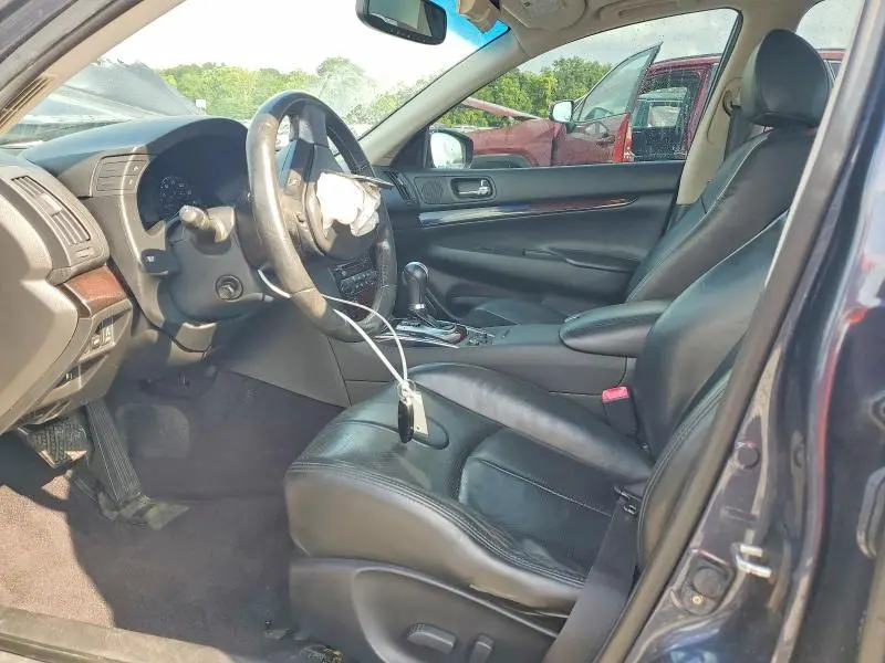 2012 INFINITI G37   