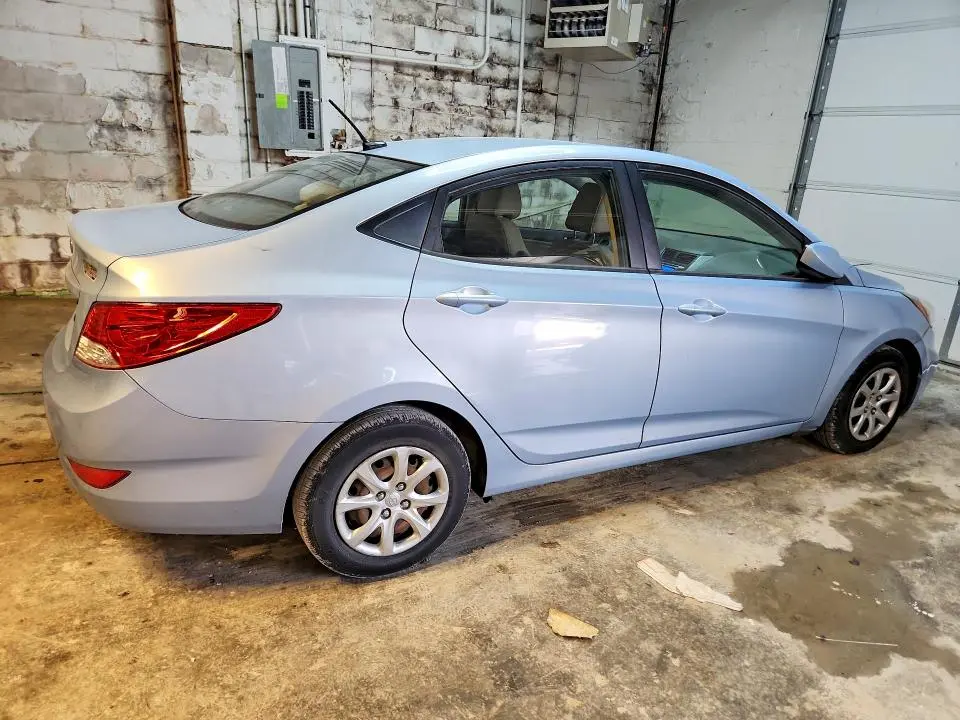 2014 HYUNDAI ACCENT GLS  