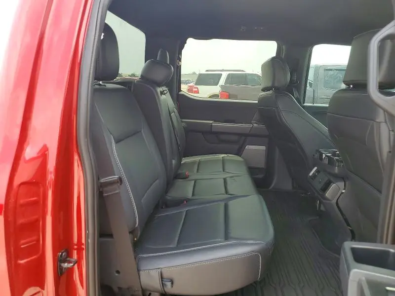 2025 FORD F150 LARIAT  