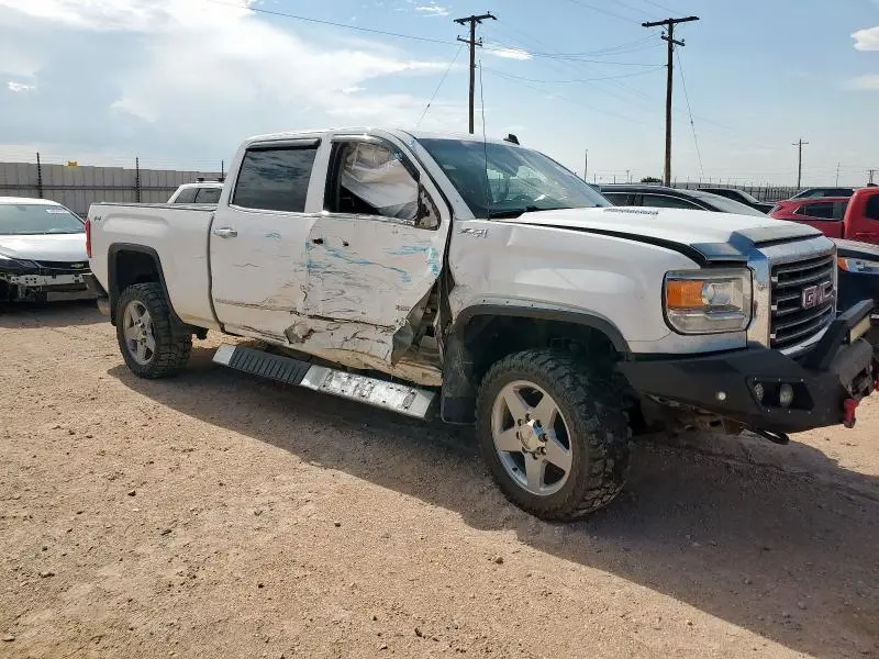 2015 GMC SIERRA K2500 SLT  