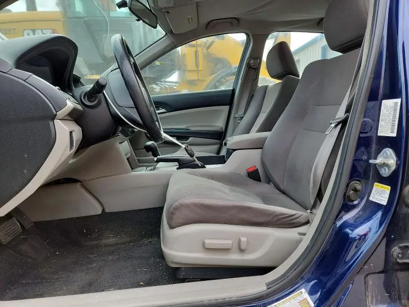2011 HONDA ACCORD LXP  