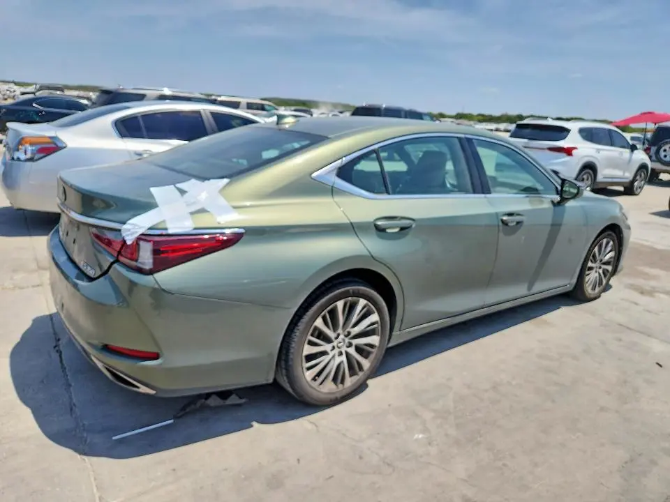 2019 LEXUS ES 350  