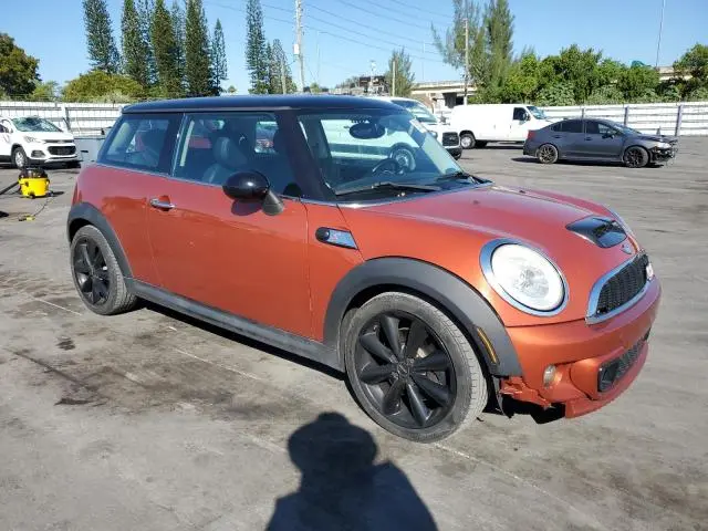 2011 MINI COOPER S  