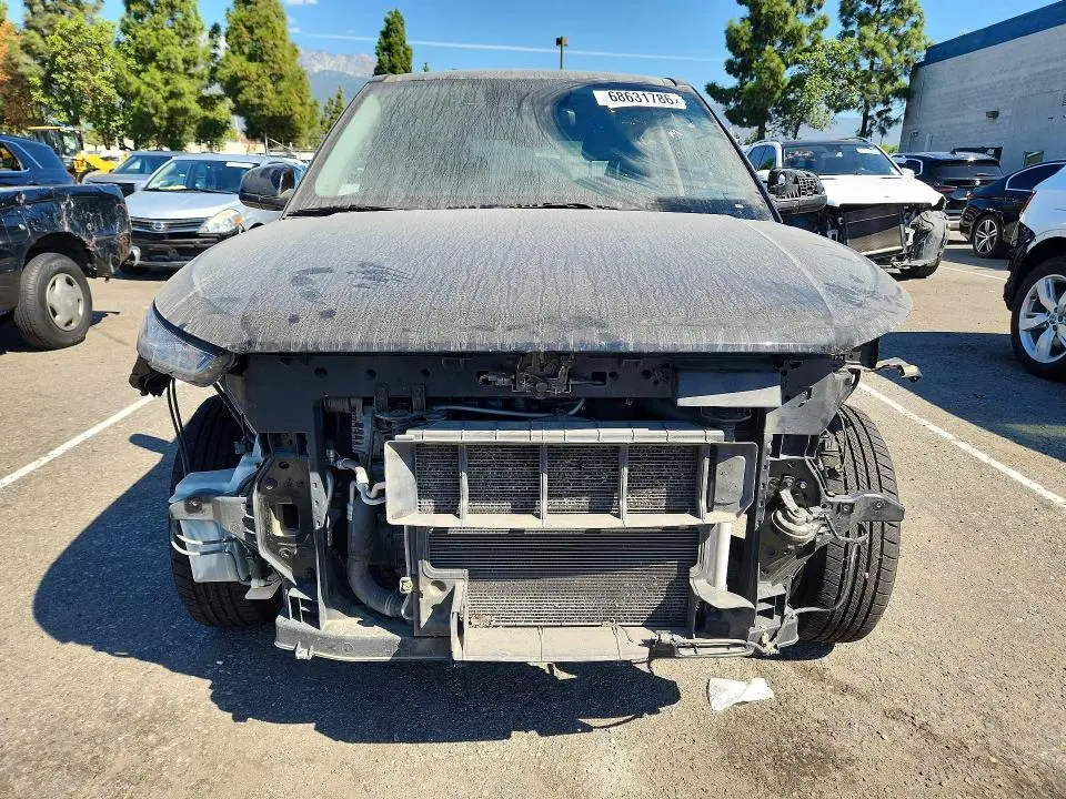 2023 HYUNDAI VENUE SE  