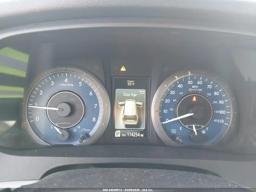 2019 TOYOTA SIENNA LE 8 PASSENGER