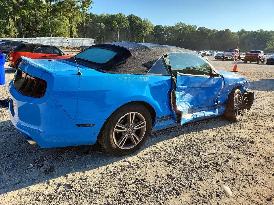 2013 FORD MUSTANG   