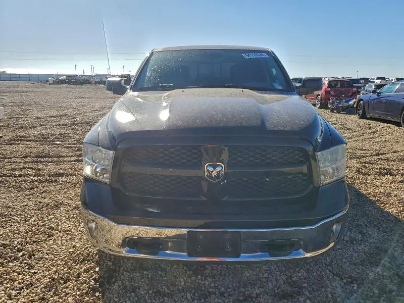 2015 RAM 1500 SLT  