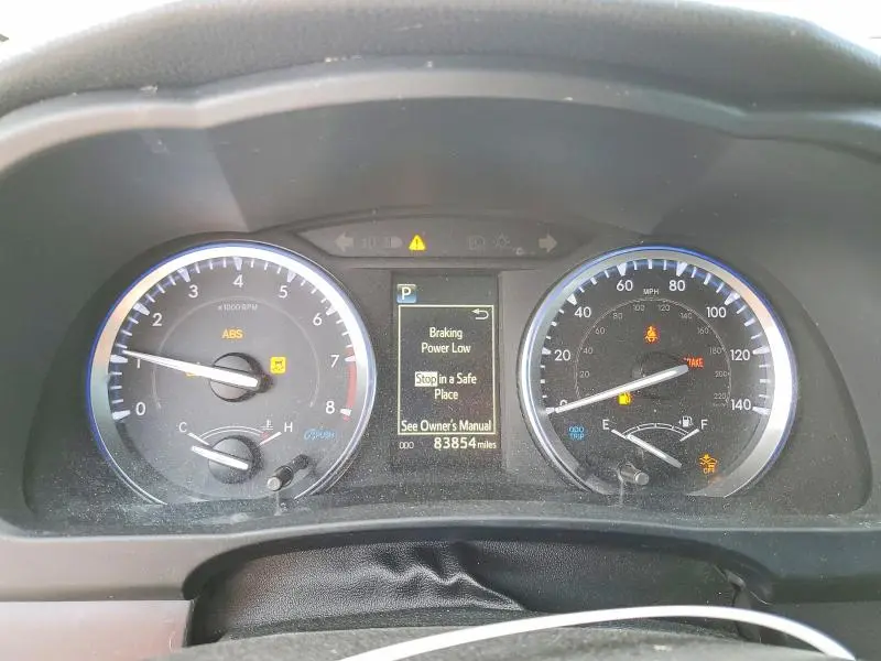 2019 TOYOTA HIGHLANDER SE  