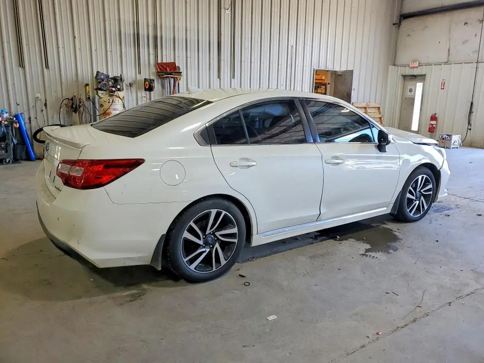 2018 SUBARU LEGACY SPORT  