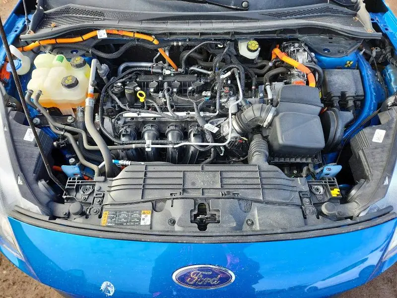 2021 FORD ESCAPE SE  