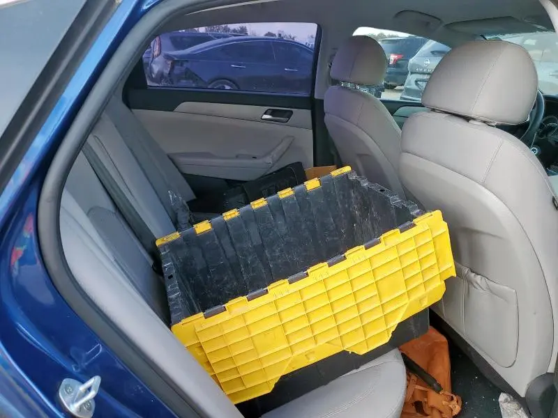 2019 HYUNDAI SONATA SE  