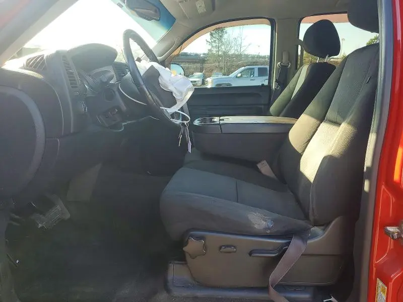 2011 CHEVROLET SILVERADO K1500 LT  