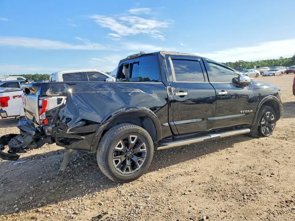2024 NISSAN TITAN SV  
