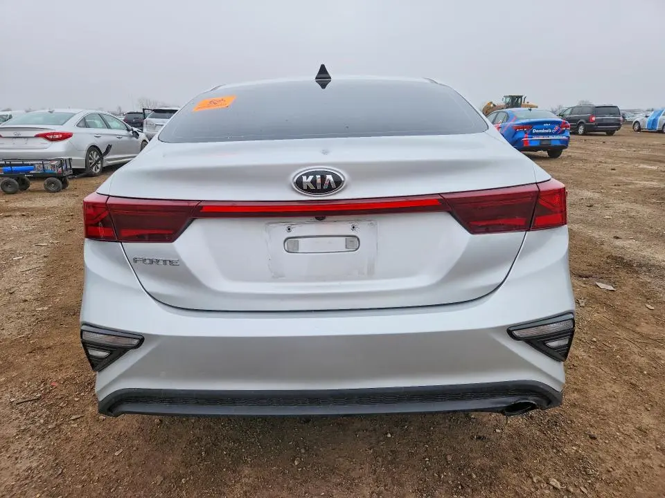 2020 KIA FORTE LXS  
