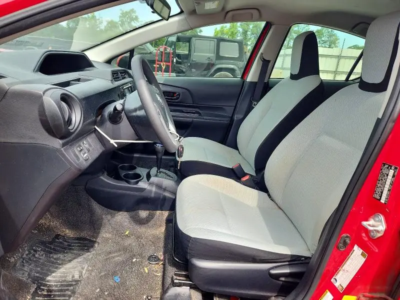 2015 TOYOTA PRIUS C ONE  