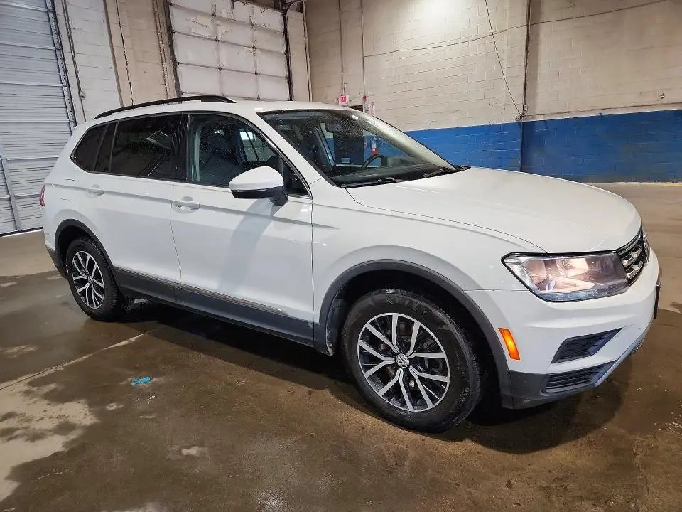 2021 VOLKSWAGEN TIGUAN SE  