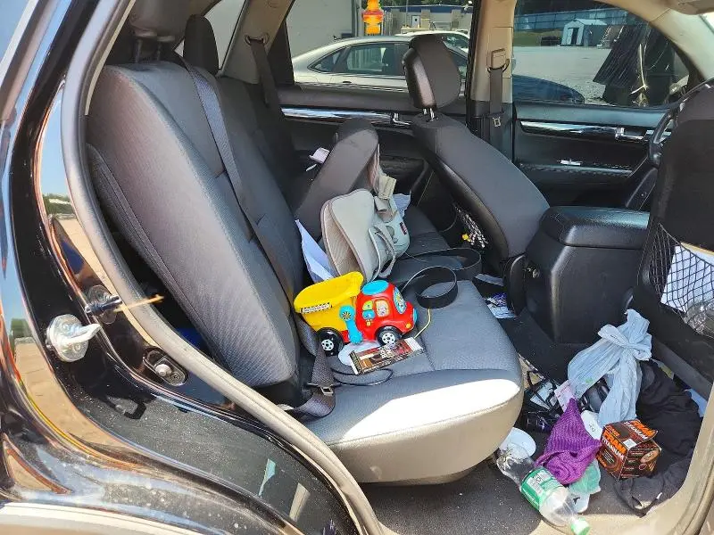 2013 KIA SORENTO LX  