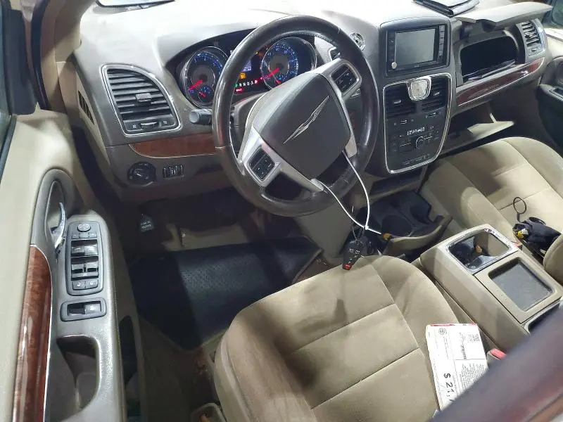 2011 CHRYSLER TOWN&COUNT   