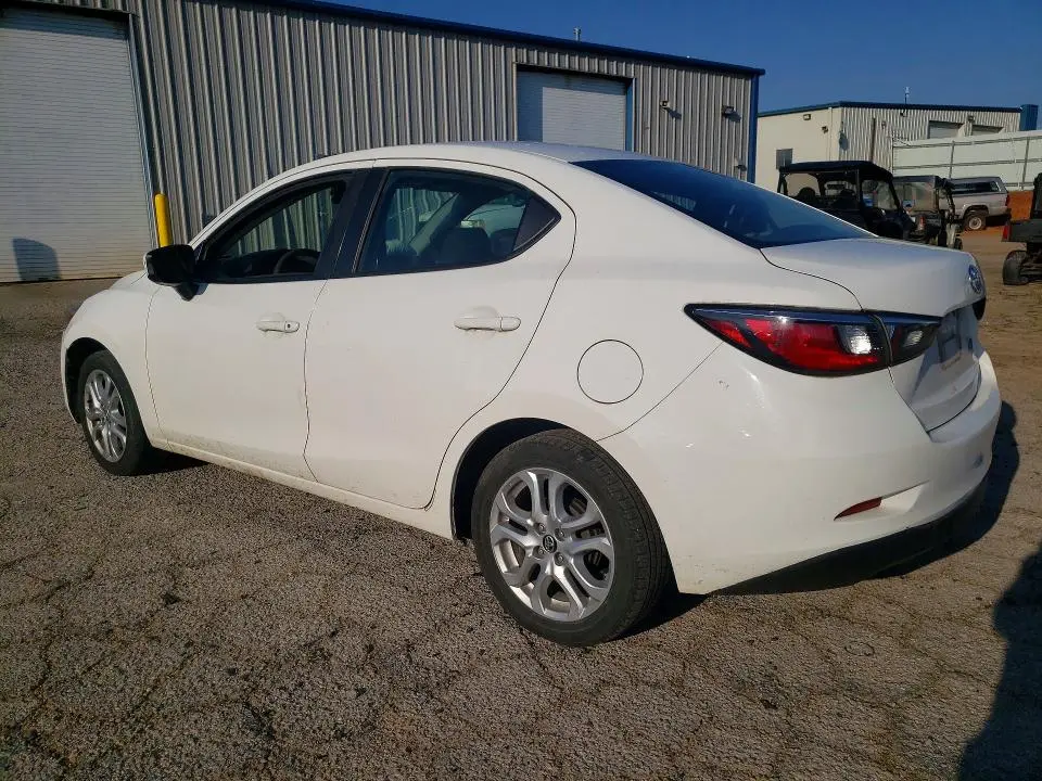 2018 TOYOTA YARIS IA BASE  